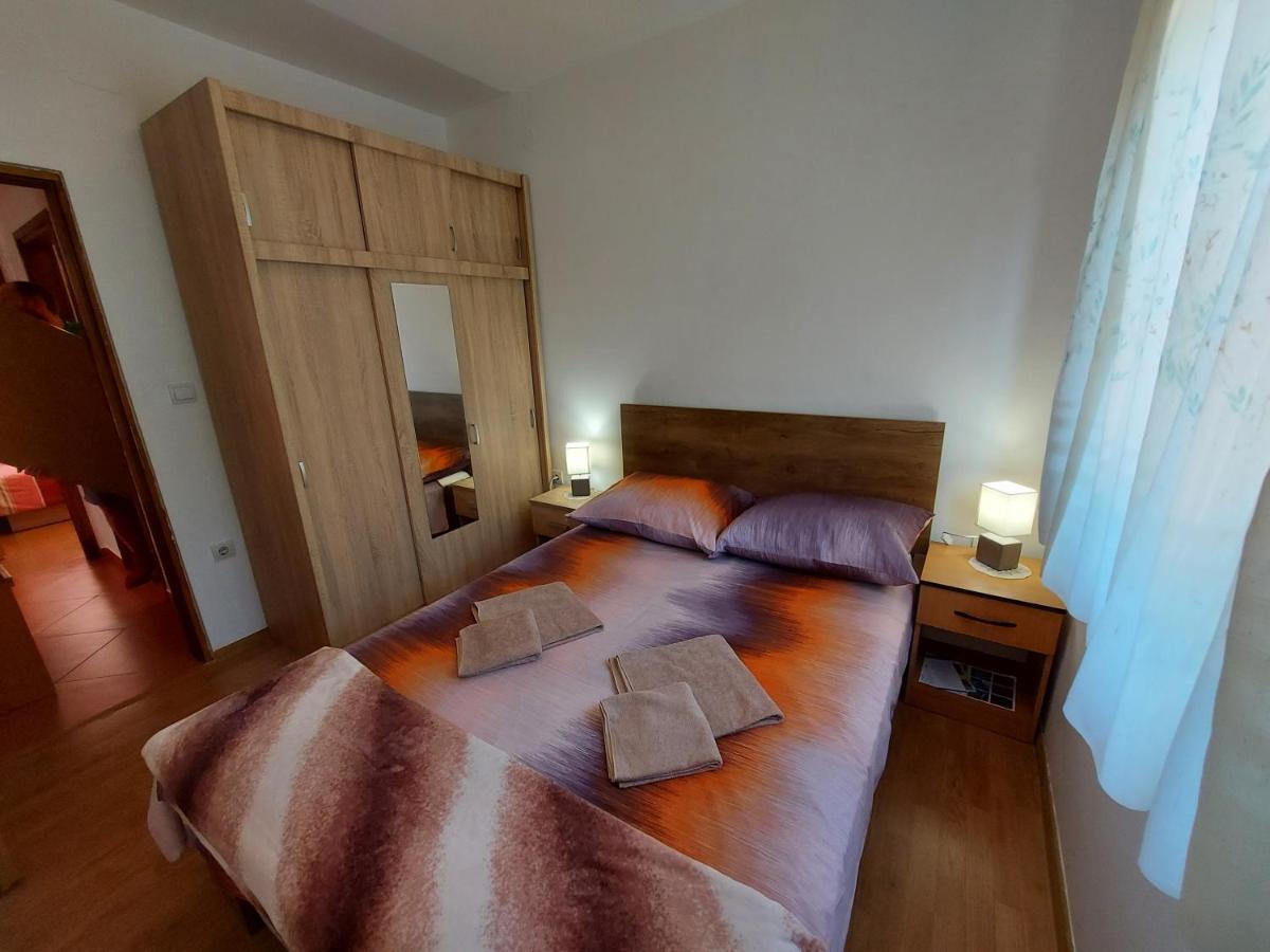 Apartman Porat Lejlighed Pula Eksteriør billede